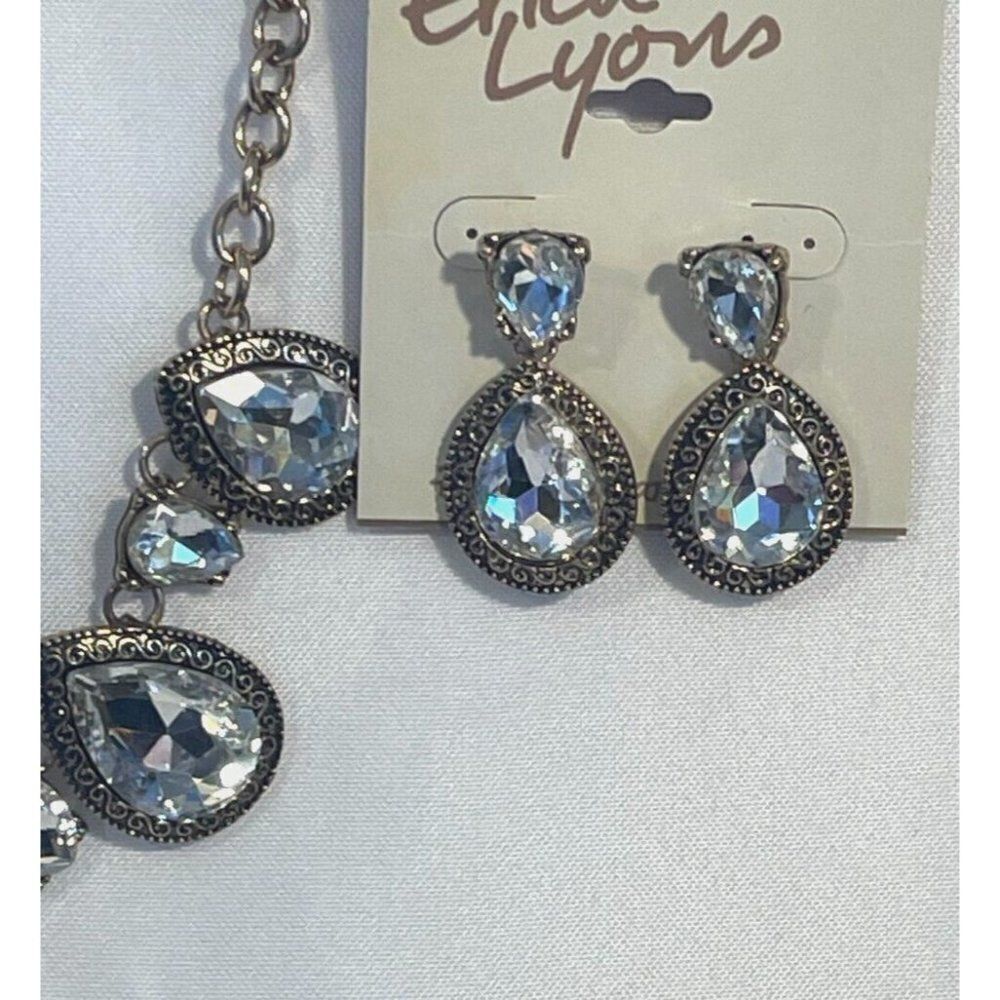 Erica Lyons Necklace and earrings set Crystal Teardrop goldtone - Picture 7 of 7